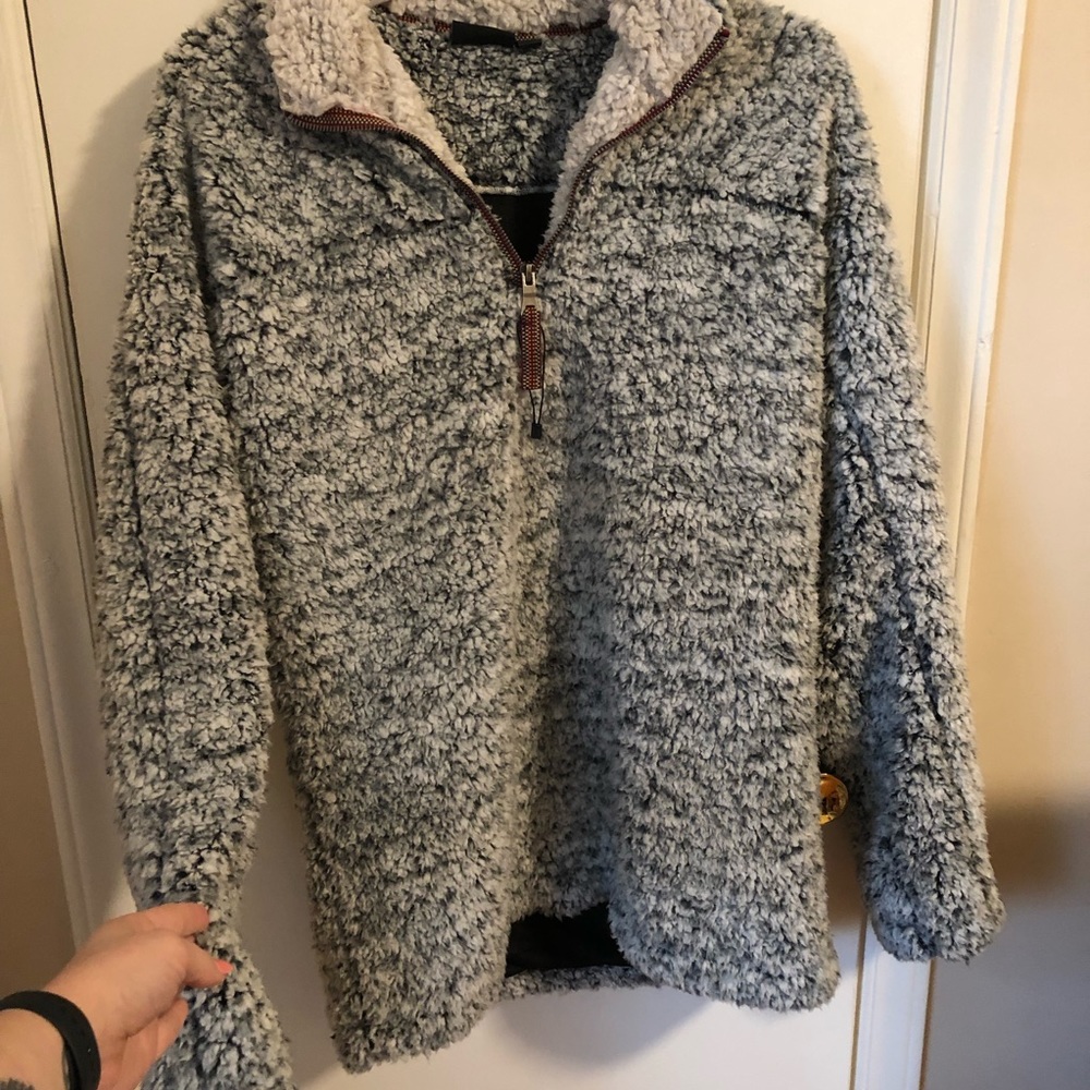 Serpa quarter zip pulled over jacket
